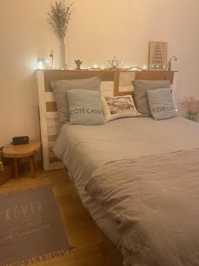 Au Coeur De Cassis Apartment ภายนอก รูปภาพ