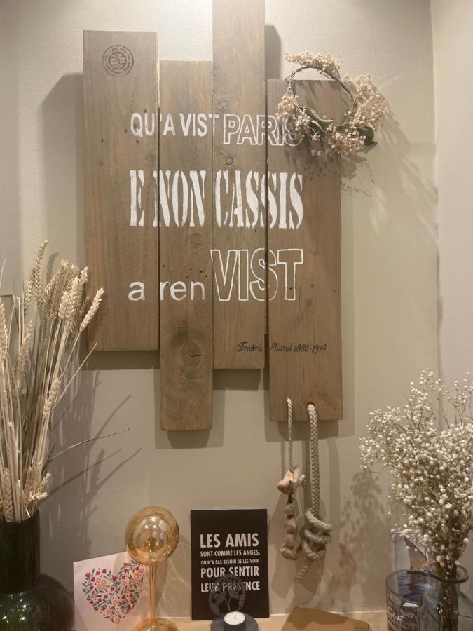 Au Coeur De Cassis Apartment ภายนอก รูปภาพ