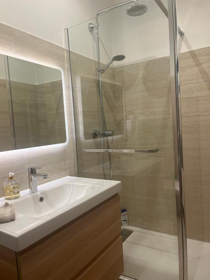Au Coeur De Cassis Apartment ภายนอก รูปภาพ